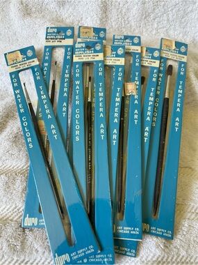 Vintage lot of 8 Duro water color paint brushes Camel